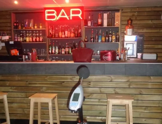 Acousticien Lyon étude impact acoustique bar